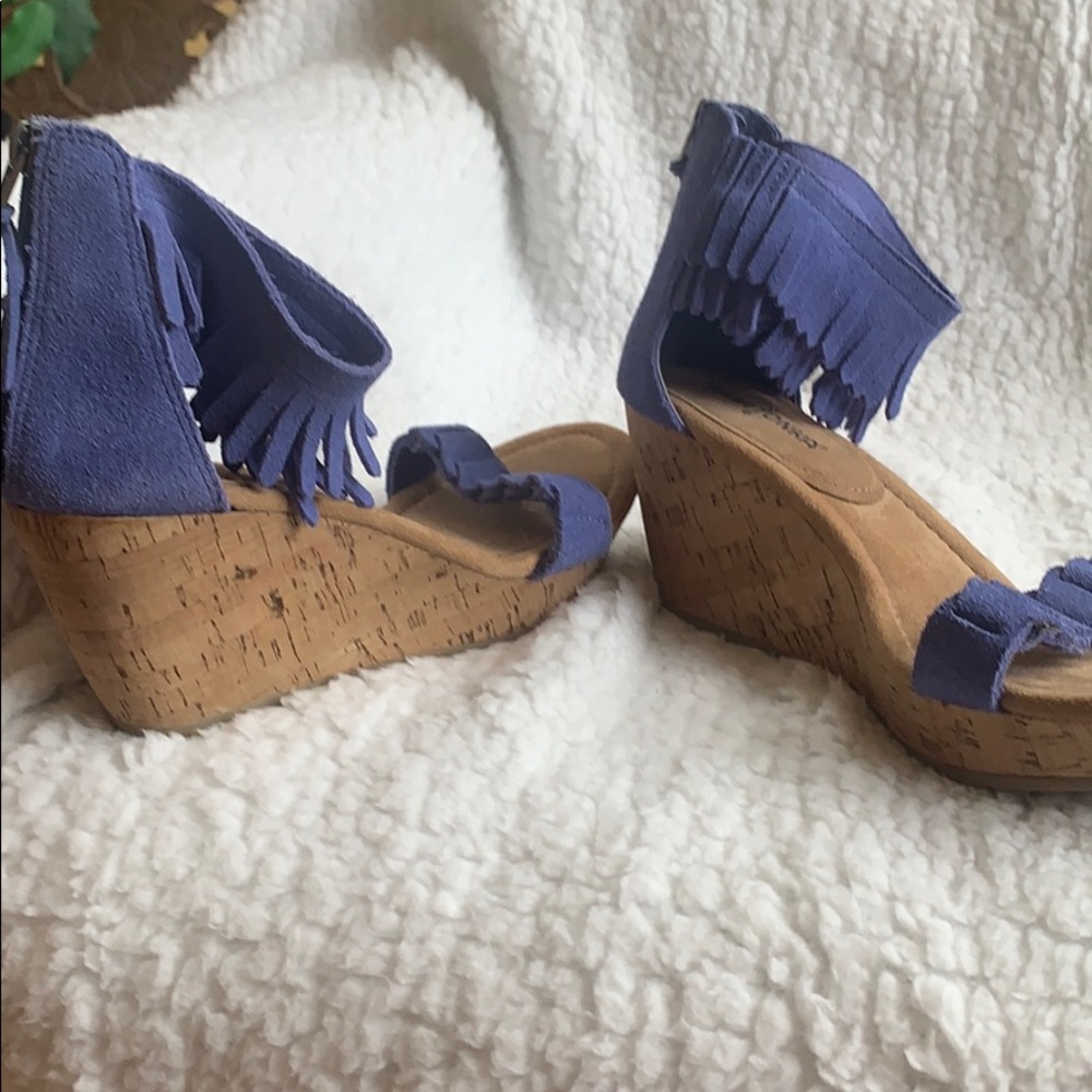 MINNETONKA SANDALS SIZE 9 - Picture 7 of 10